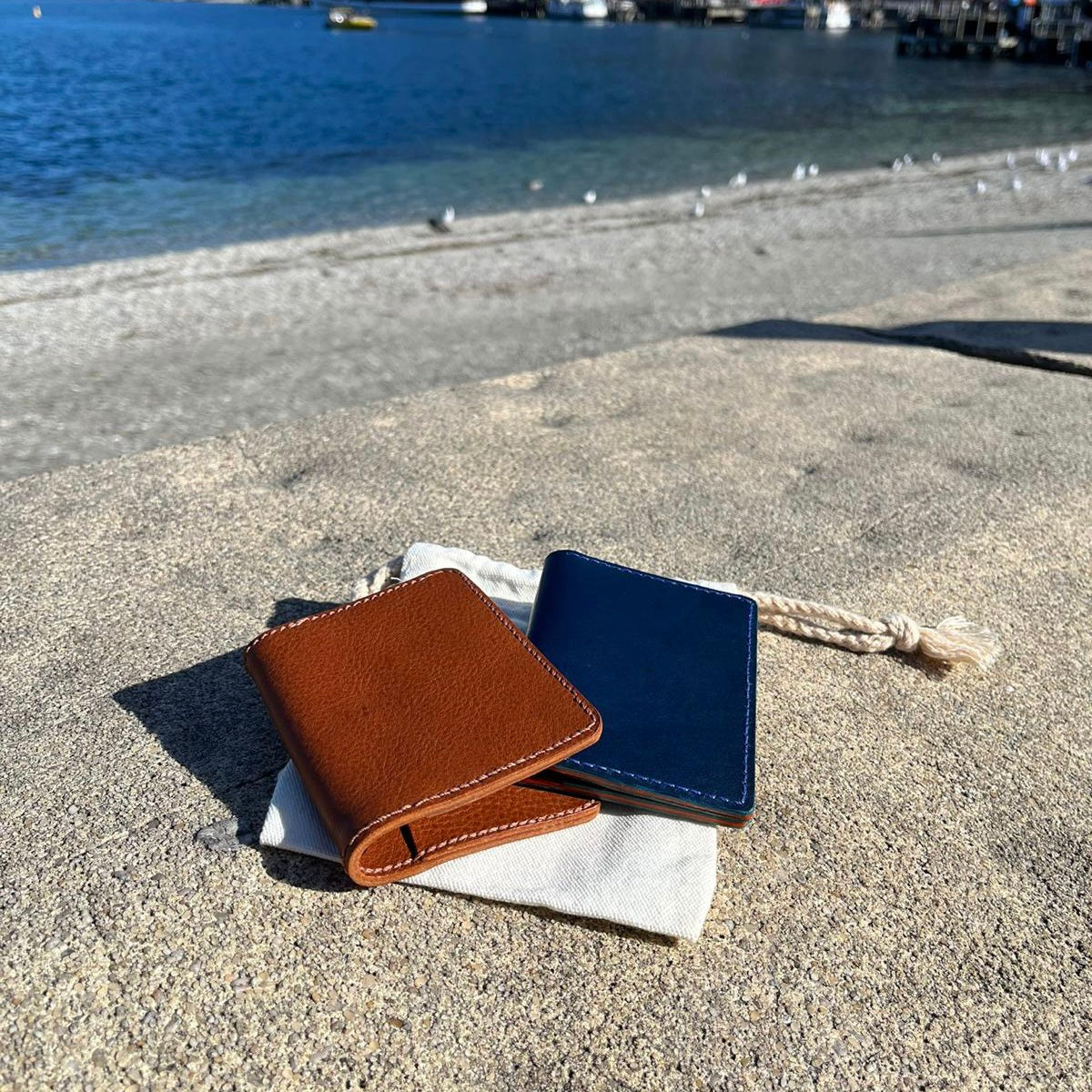 Italian Leather Handcrafted Bi-Fold Cardholder | Wallet