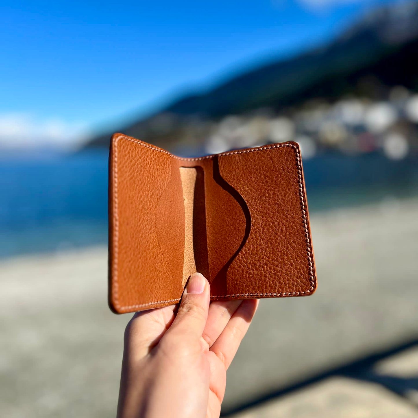 Italian Leather Handcrafted Bi-Fold Cardholder | Wallet