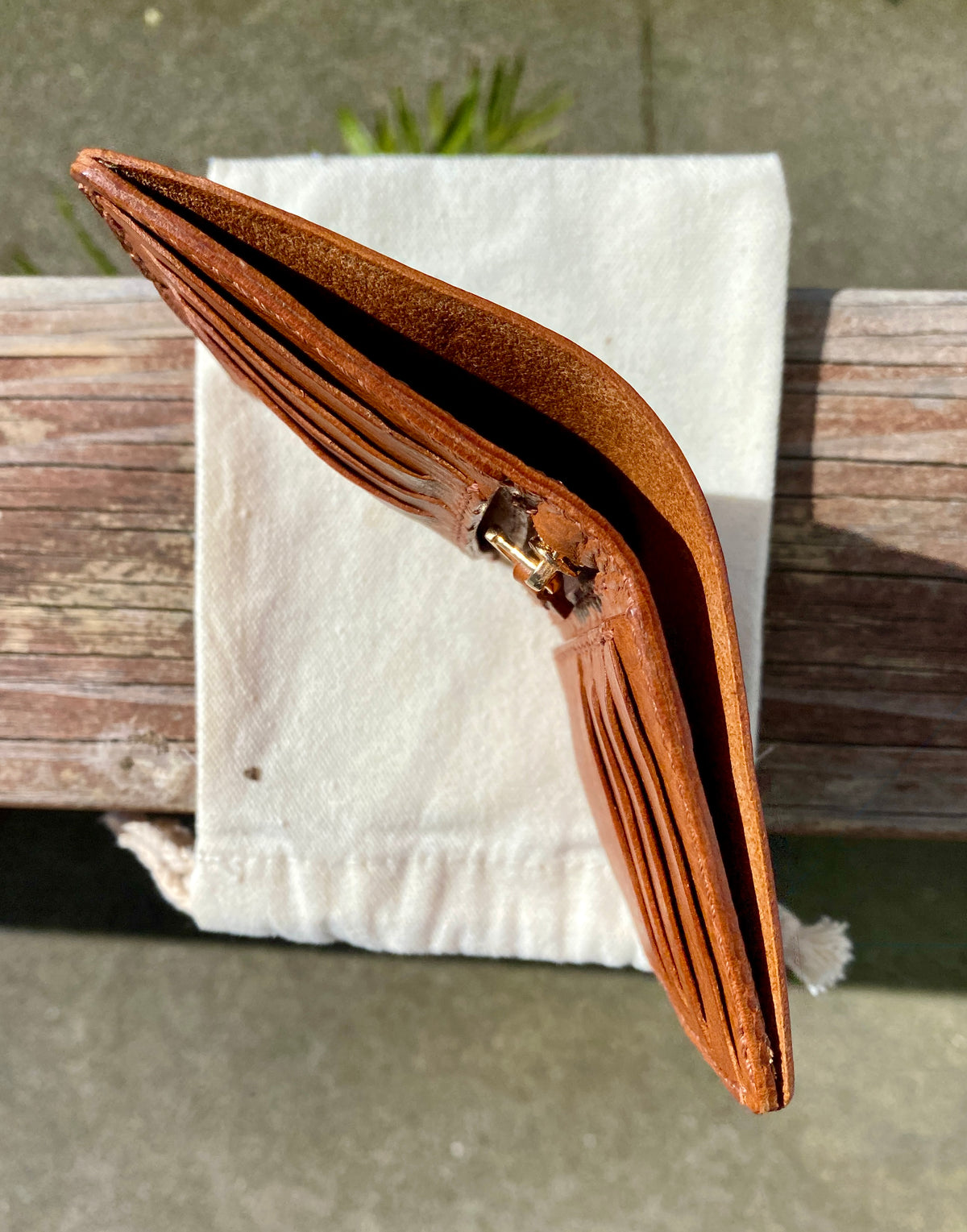 Bifold Wallet with Zip Coin Pocket